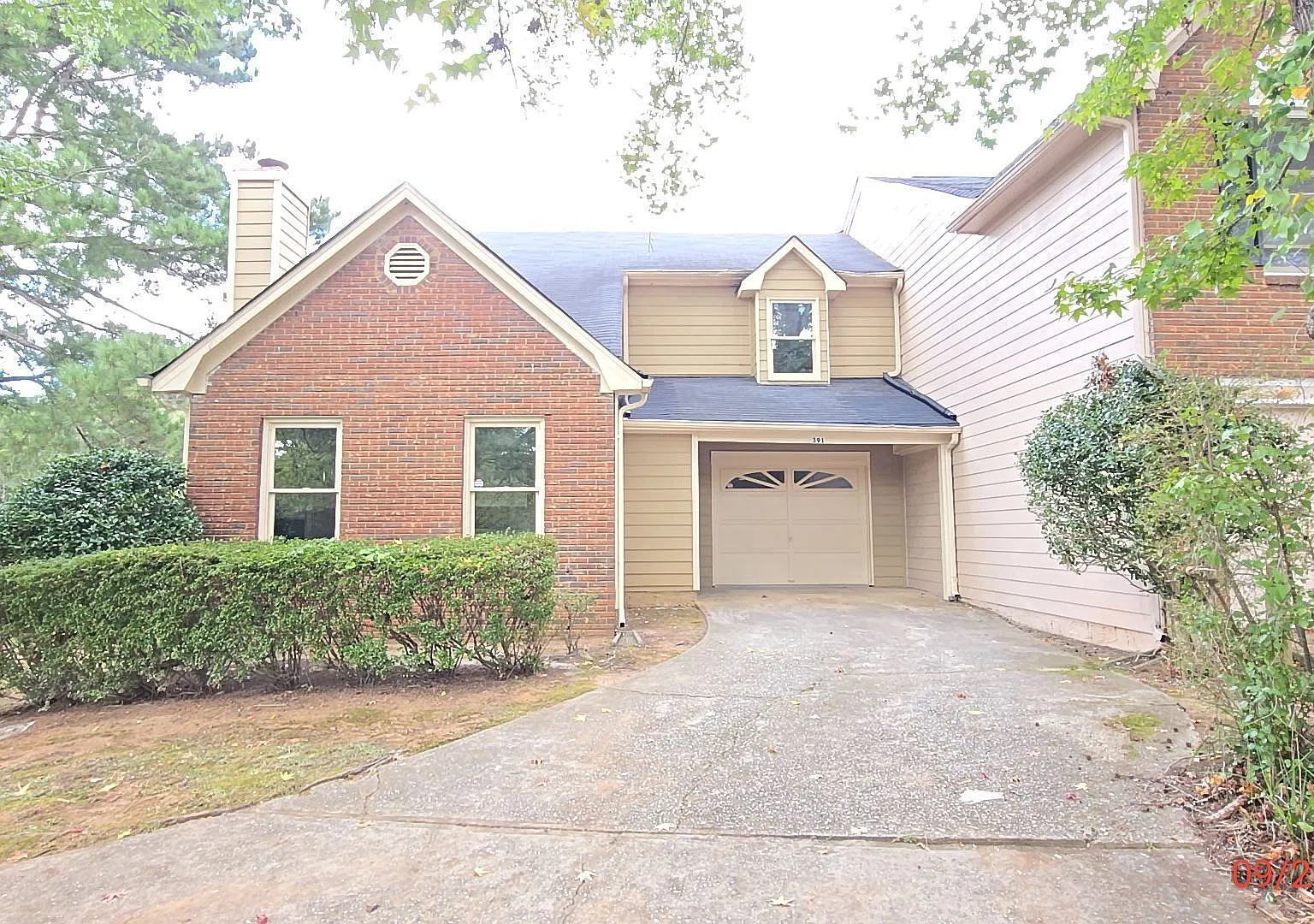 2 bed, 2.5 bath, 1362 sqft, $1,650 — Photo 1