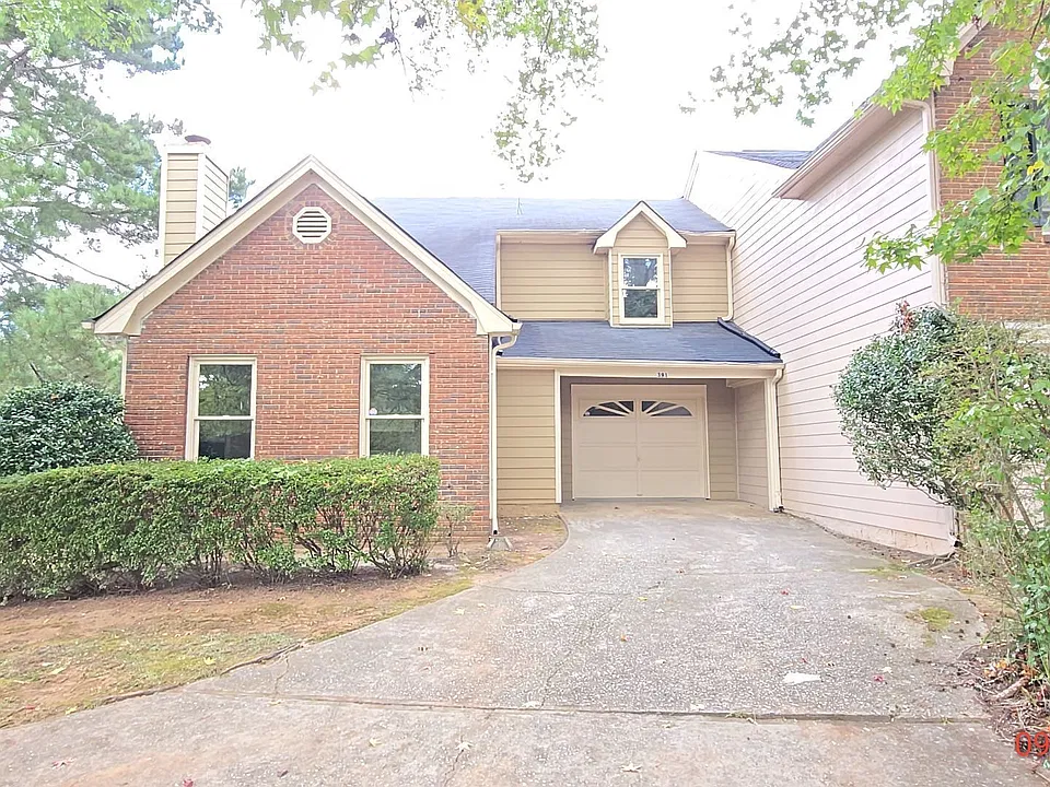 391 N Beach Ct