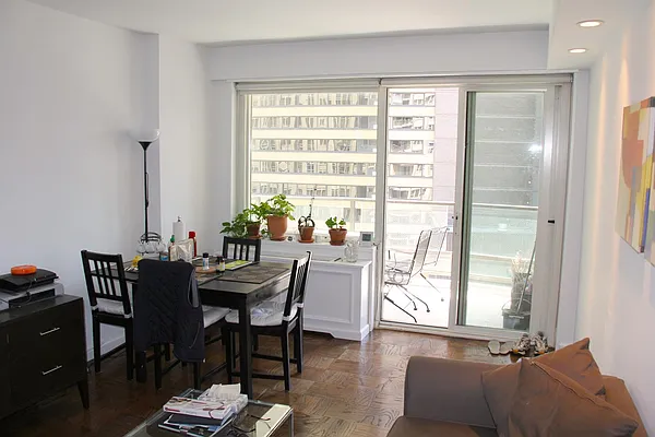 Rented by Corcoran | media 6