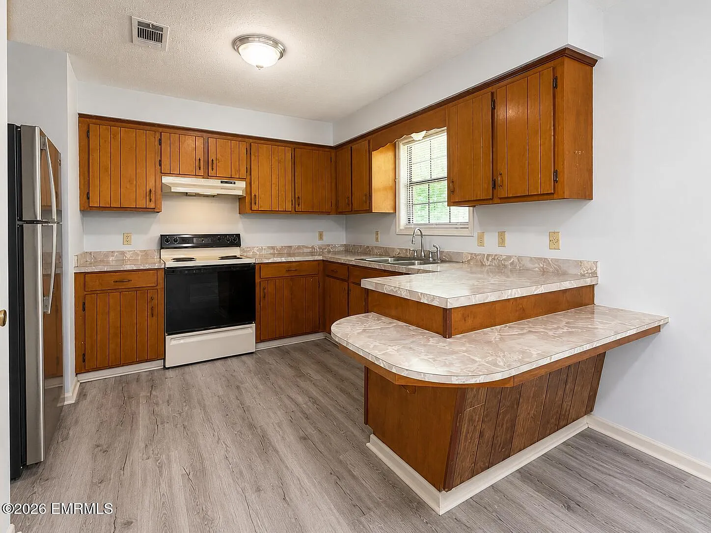 3 bed, 1.5 bath, 1146 sqft, $1,200 — Photo 3