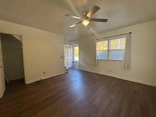 200 Mountain View Dr Apt D — Photo 2