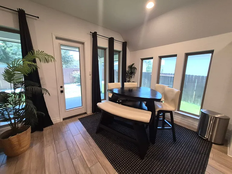 5007 Winkler Trl — Photo 14