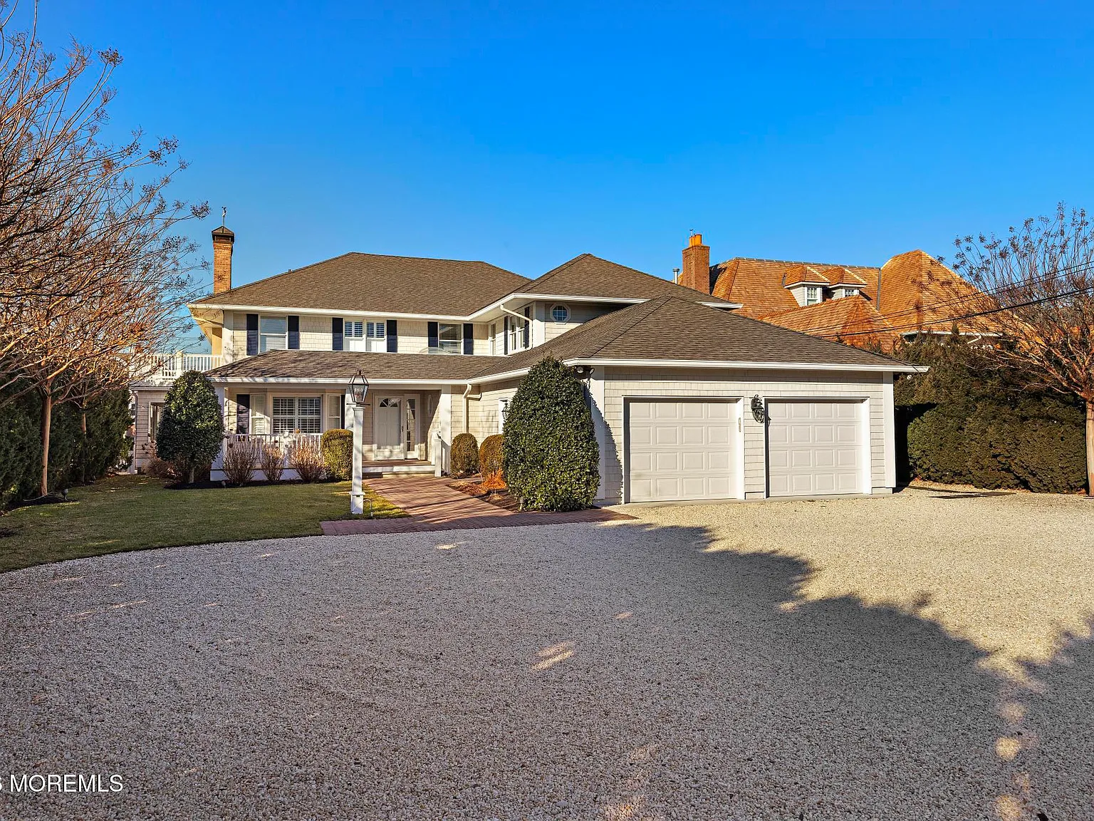 6 bed, 4400 sqft, $20,000 — Photo 2