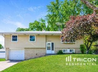 2660 Roth Pl, White Bear Lake, MN 55110