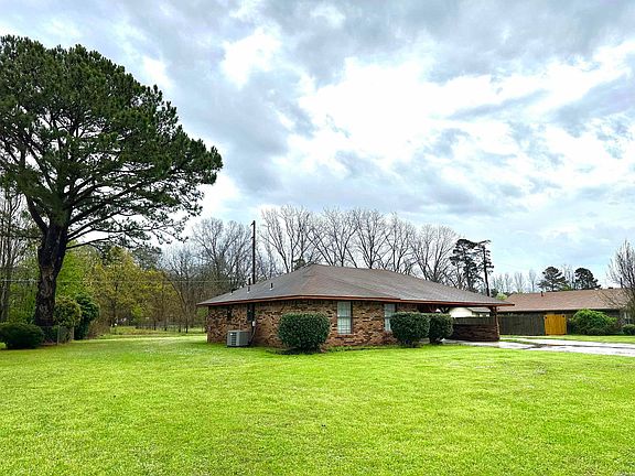 3rd image of 3805 Scenic Dr