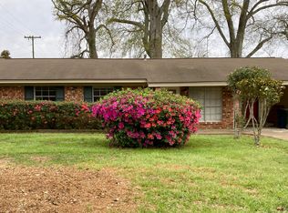217 Oak Hill Dr, Natchez, MS 39120