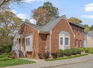 8325 Wycombe Ln, Raleigh, NC 27615