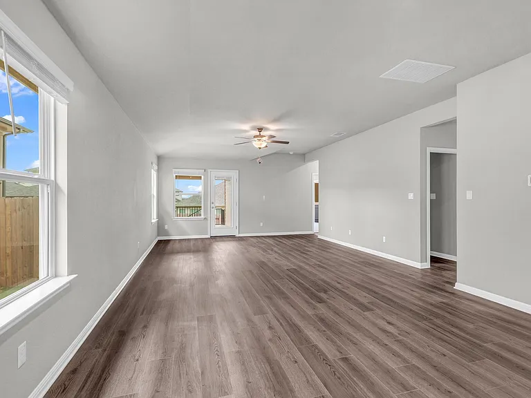 386 El Capitan Loop — Photo 11