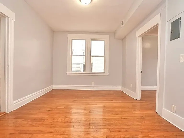 20 Stuyvesant Ave #1 — Photo 9