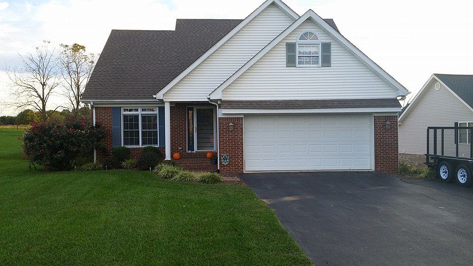1st image of 117 Pebble Dr