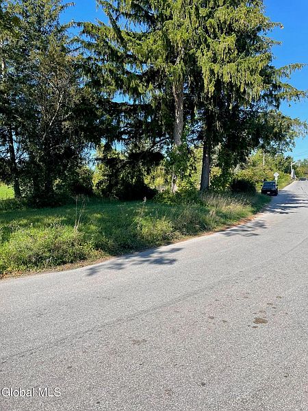 4th image of 114 Brookmans Corners Road