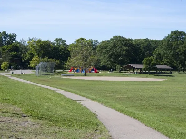 Westland Capri Apartments