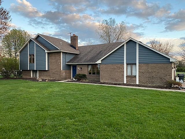 New exterior paint & sealed