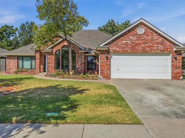 3808 Drawbridge Ln, Norman, OK 73071