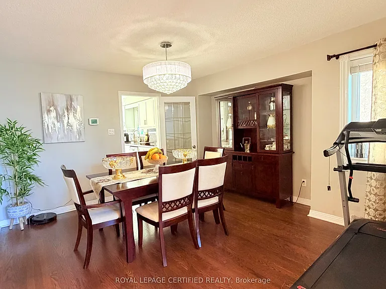 43 Boulding Ave — Photo 8