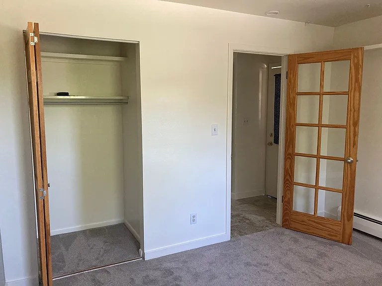 3597 Nottingham Ct — Photo 4