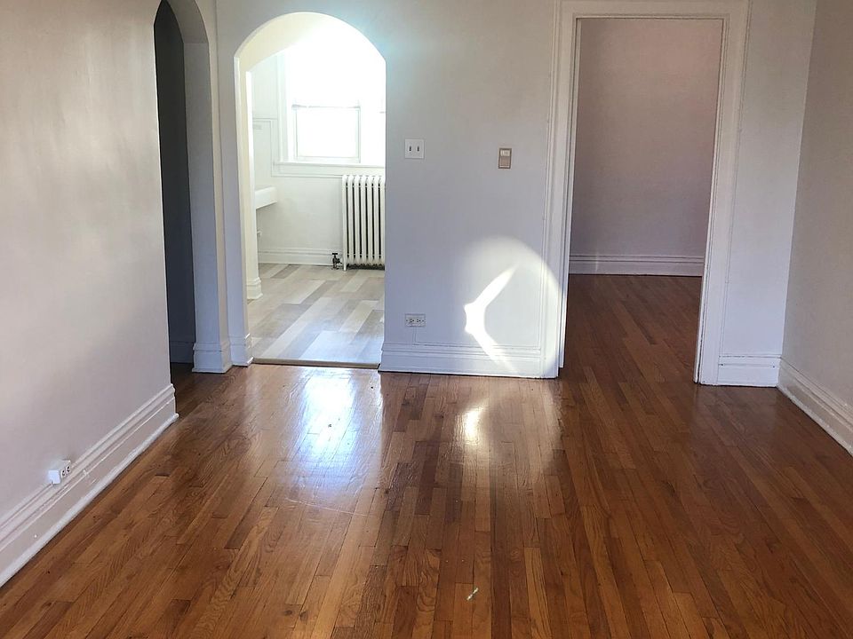 Doorway to BR and Kitchen