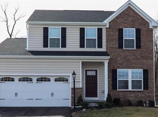 100 Cimarron Dr, Coraopolis, PA 15108