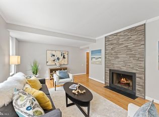 1835 California St NW APT B, Washington, DC 20009