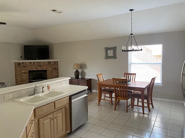 3781 Regency Cir — Photo 6