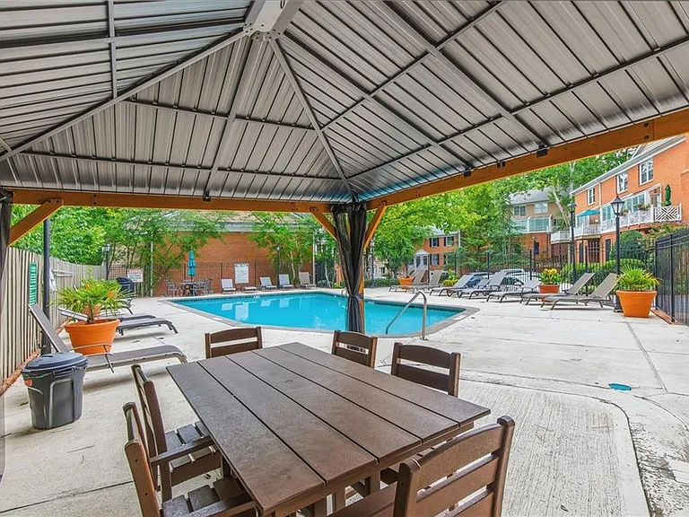 7500 Roswell Rd #80 — Photo 27