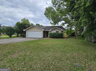 127 Summerfield Dr, Kingsland, GA 31548