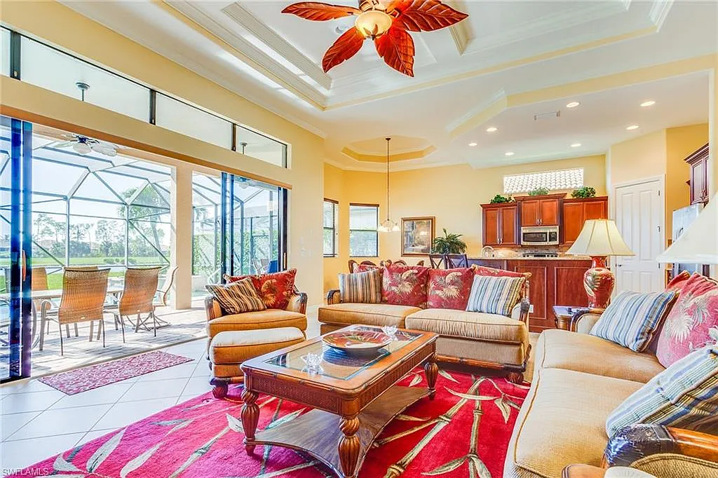 3 bed, 2.0 bath, 2688 sqft, $15,000 — Photo 4