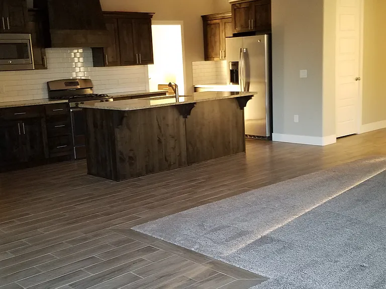 378 N Highland Pkwy — Photo 15