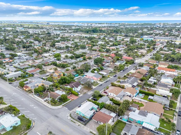 5008 Parker Ave, West Palm Beach, FL 33405