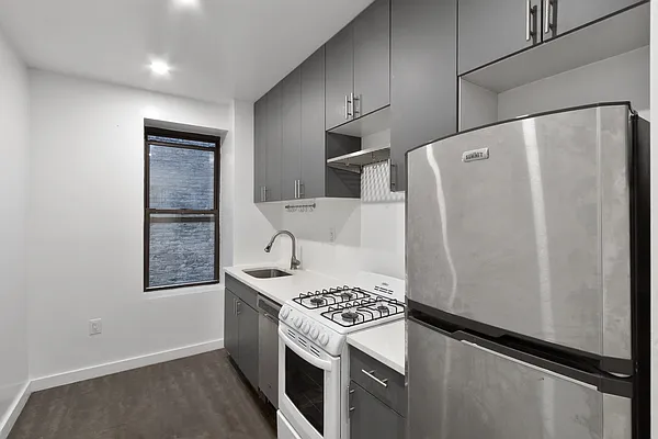 Rented by Platinum Properties | media 14