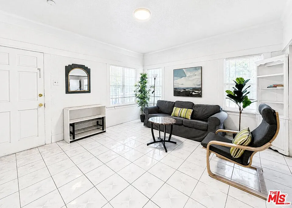 2 bed, 2.0 bath, 1500 sqft, $2,450 — Photo 2
