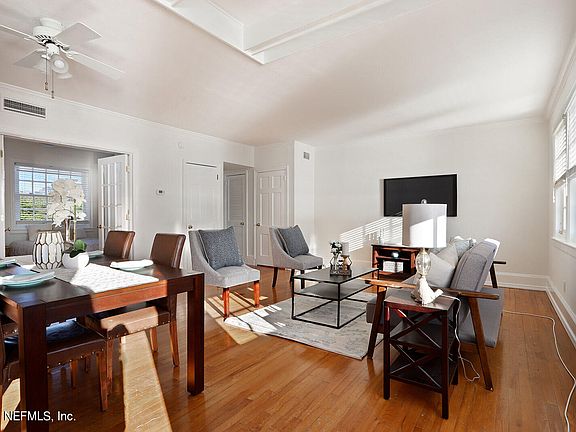 5th image of 810 CEDAR Street #810