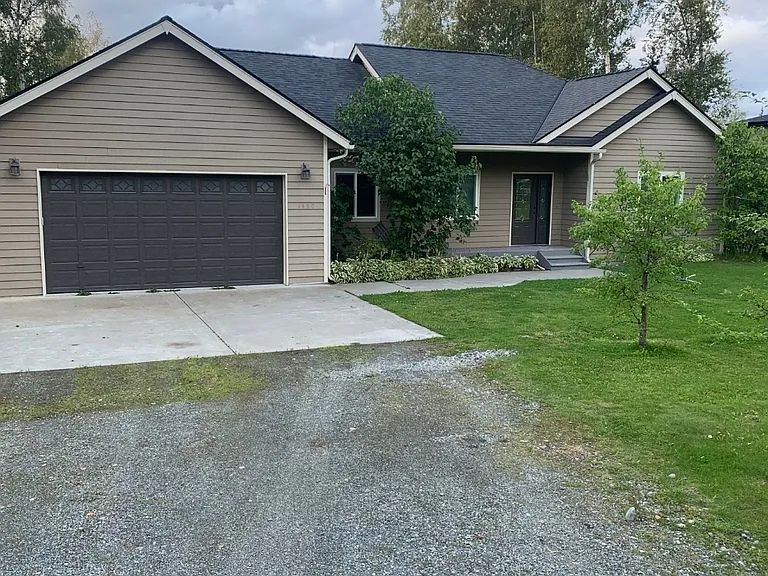 1480 S Kittiwake St — Photo 1