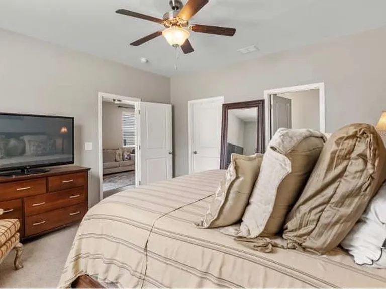 542 Hay Hill Ln — Photo 12