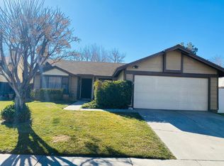 2754 Sunnyvale Rd, Lancaster, CA 93536