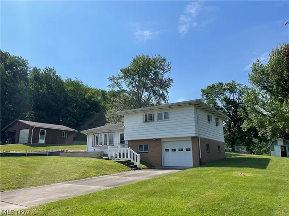 47647 Lyman Dr, East Liverpool, OH 43920
