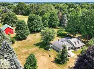 5503 Newberry Rd, Durand, MI 48429