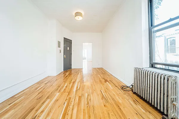 Rented by Nooklyn NYC LLC | media 4