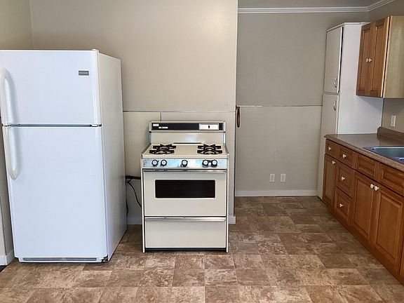 5th image of 17538 Highlands Blvd