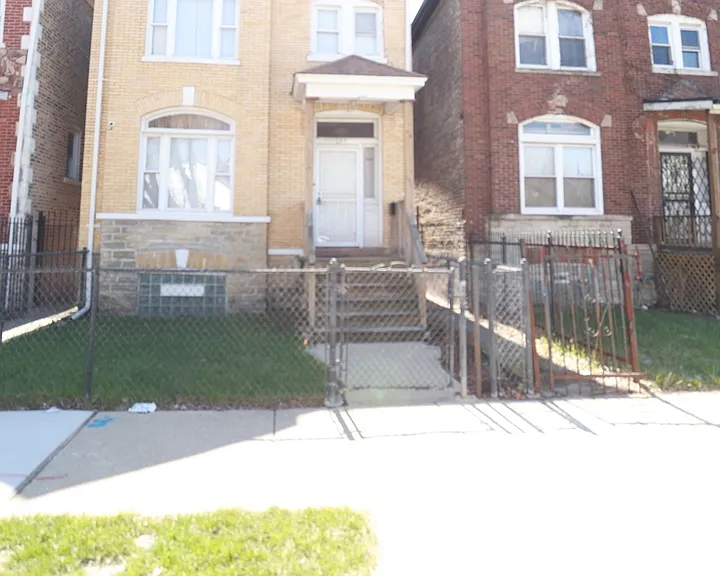 637 W 59th St — Photo 1