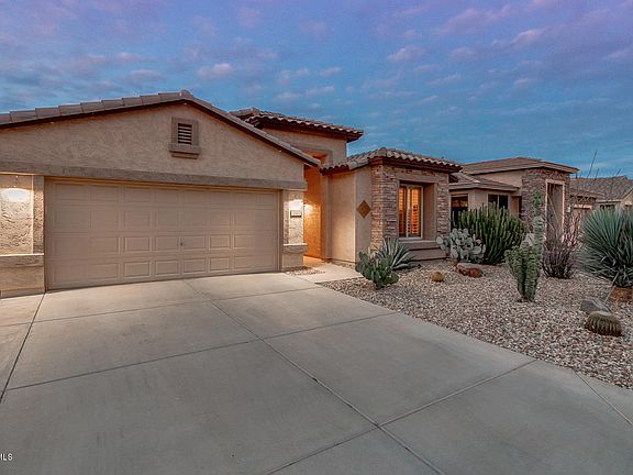 3rd image of 9262 W Clara Ln
