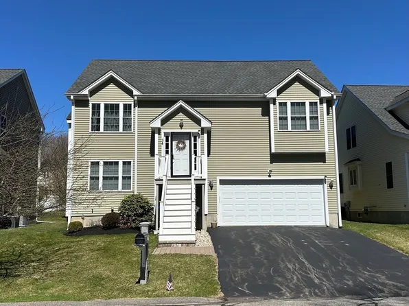 34 Zain Cir #34, Milford, MA 01757