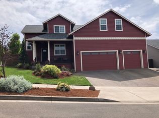 1514 Crestview Dr, Silverton, OR 97381