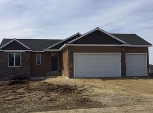 427 15th Ave NE, Byron, MN 55920