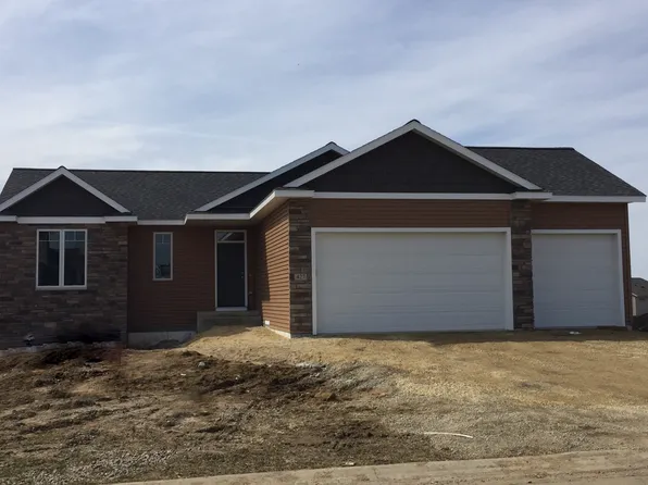 427 15th Ave NE, Byron, MN 55920