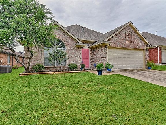 2nd image of 932 Blossomwood Ct