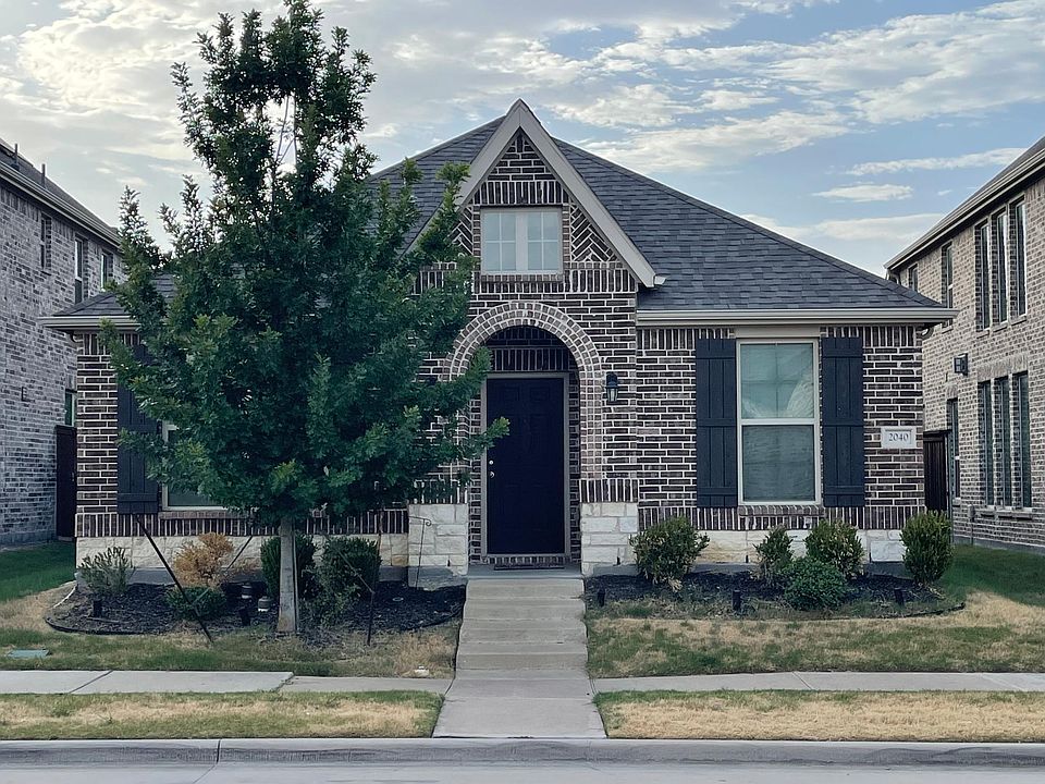 1st image of 2040 Miramar Dr
