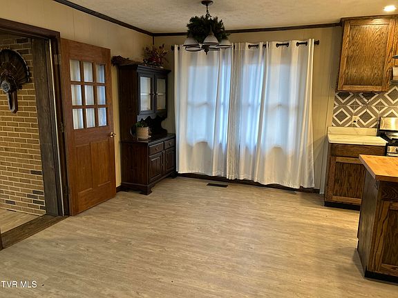 5th image of 12882 River Ln