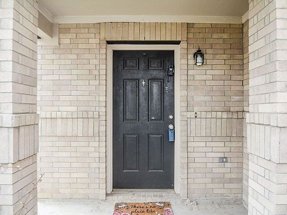 3rd image of 22951 Twisting Pine Dr