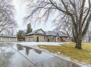 104 N Webster Ave, De Pere, WI 54115